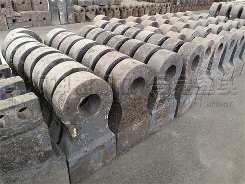 破碎机锤头篇 合理选择锤头的使用材料可保证合金锤头更加耐磨