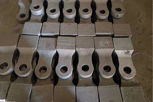 河北锤式破碎机锤头生产厂家价格解析 每吨铸造件成本与选择要点