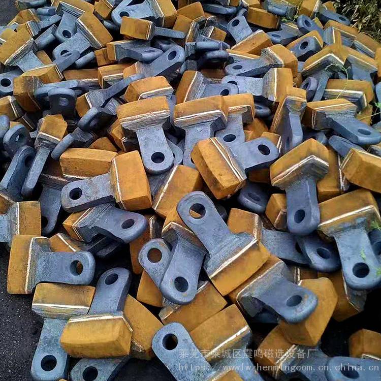 专业供应 震鸣牌破碎机筛板与衬板，型号齐全，批发铸造件